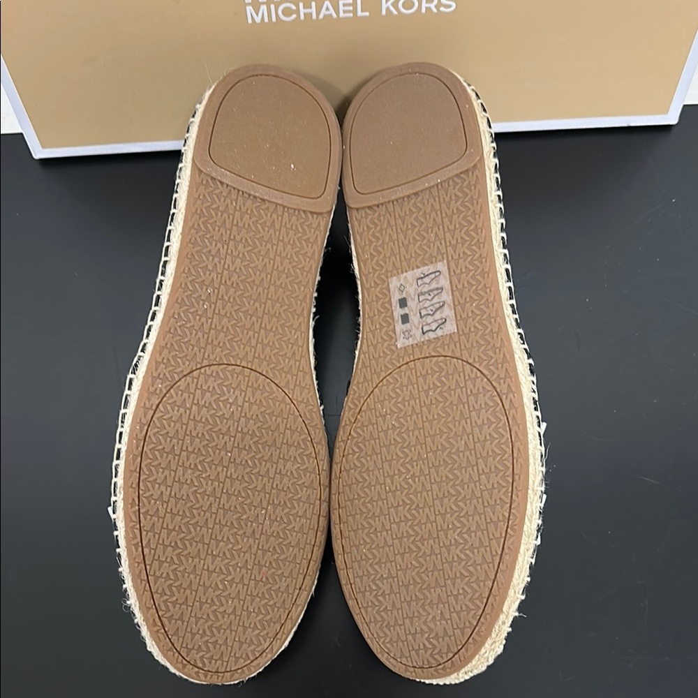 NIB Michael Kors Black Floral Espadrilles - Picture 3 of 4